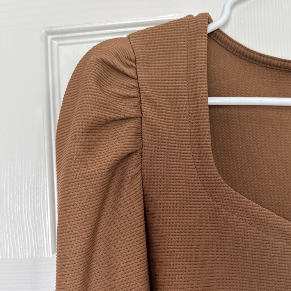 Nine West brown/tan ribbed top - Picture 3 of 6